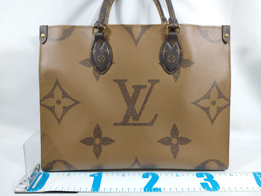 LOUIS VUITTON On the Go MM IC Chip Handbag