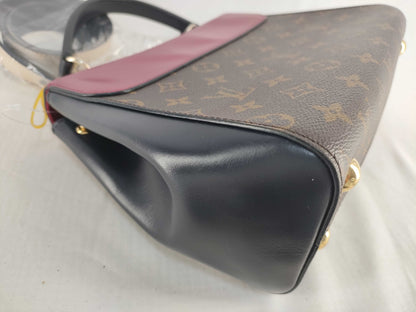 LOUIS VUITTON Monogram Louis Vuitton CLUNY Shoulder Bag Handbag