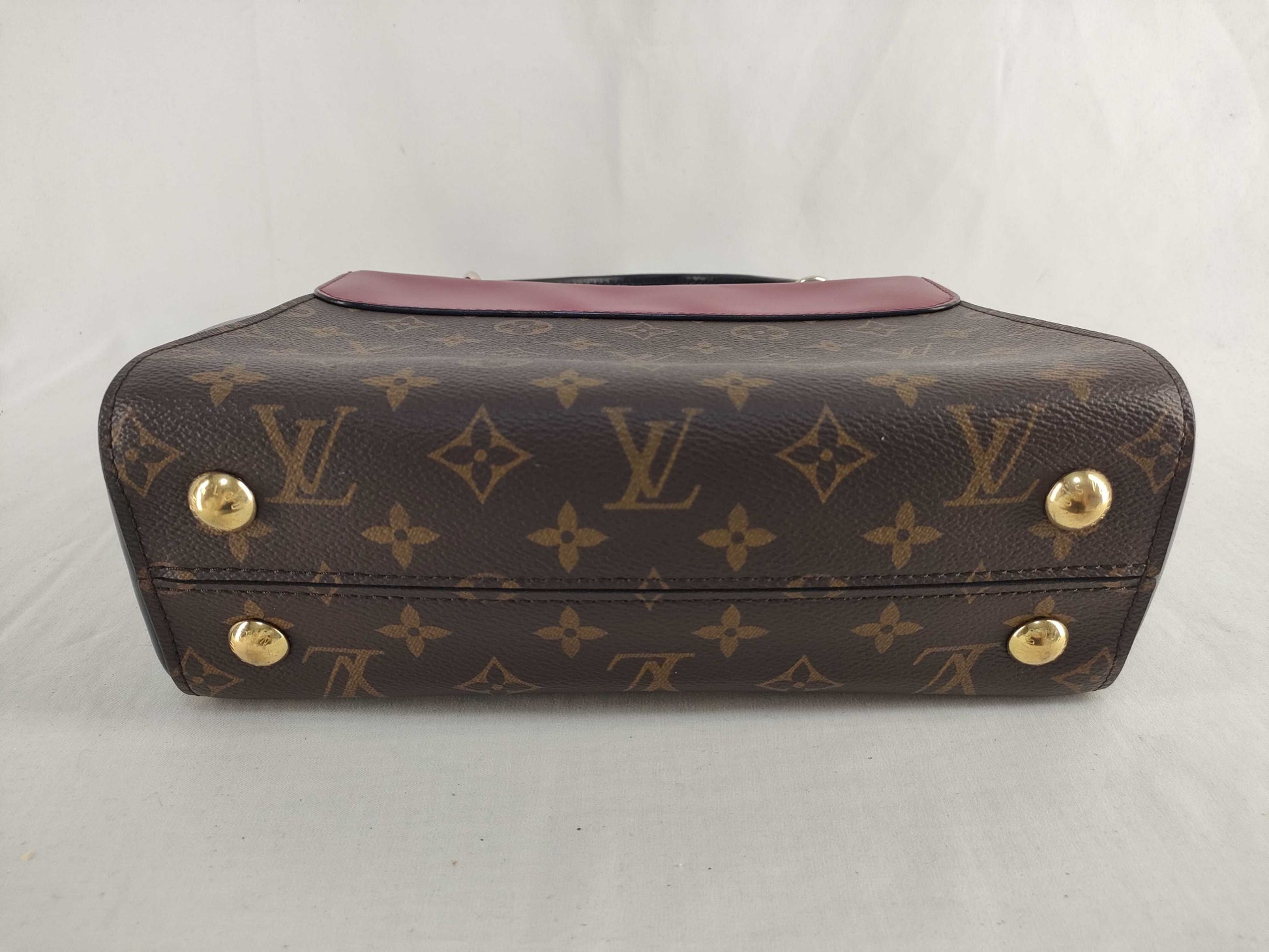 LOUIS VUITTON Monogram Louis Vuitton CLUNY Shoulder Bag Handbag
