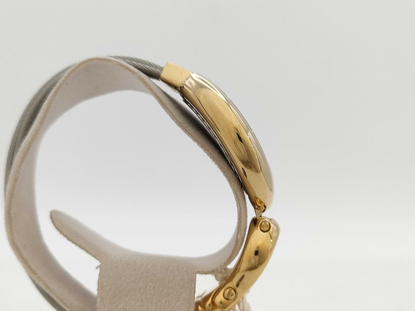 CHARRIOL MOY.570.O02 0976 Quartz White Shell Dial Women's Watch