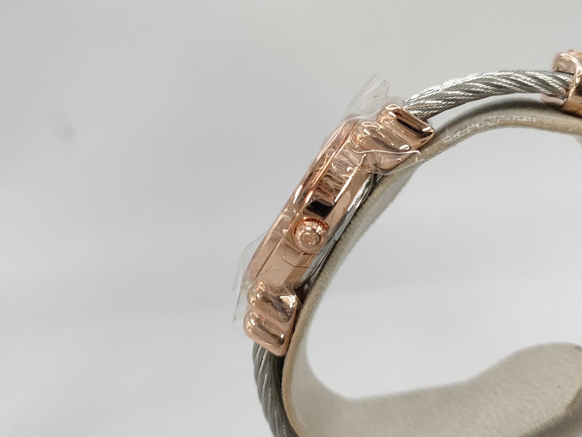 CHARRIOL 028PD1.540.570 P07307 Quartz White Shell Dial Women's Watch