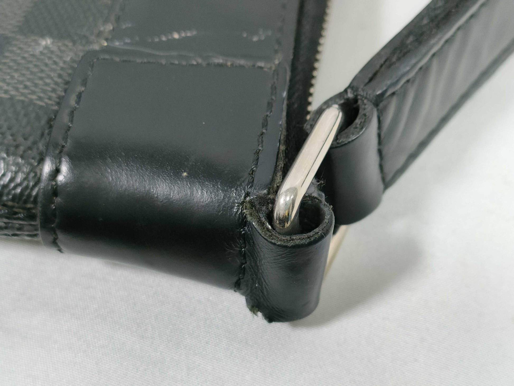 LOUIS VUITTON Damier Graphite Shoulder Bag