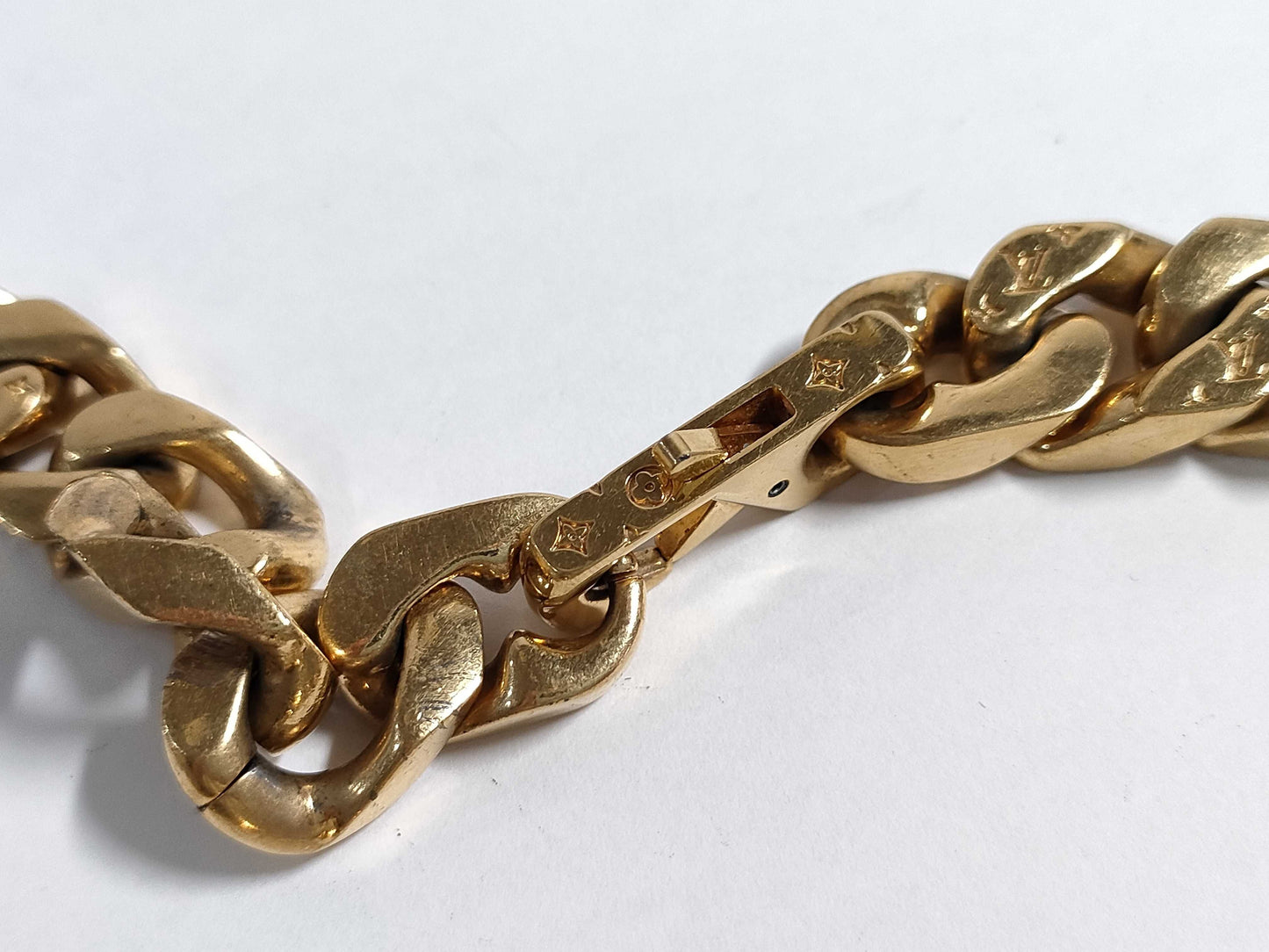 LOUIS VUITTON LV M00304 Necklace