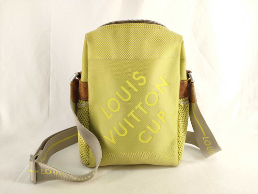 LOUIS VUITTON Damier Jean Weatherly Jean -- Shoulder Bag