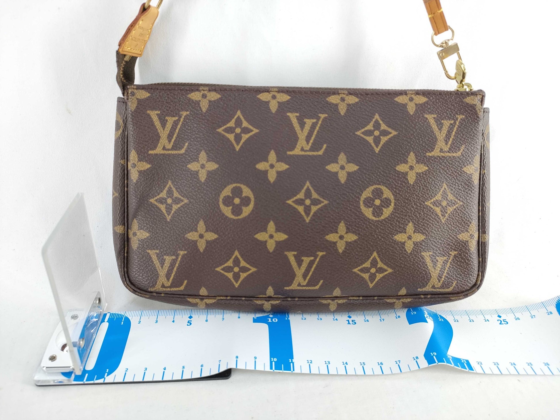 LOUIS VUITTON Monogram Accessoir Monogram AR1914 Pouch