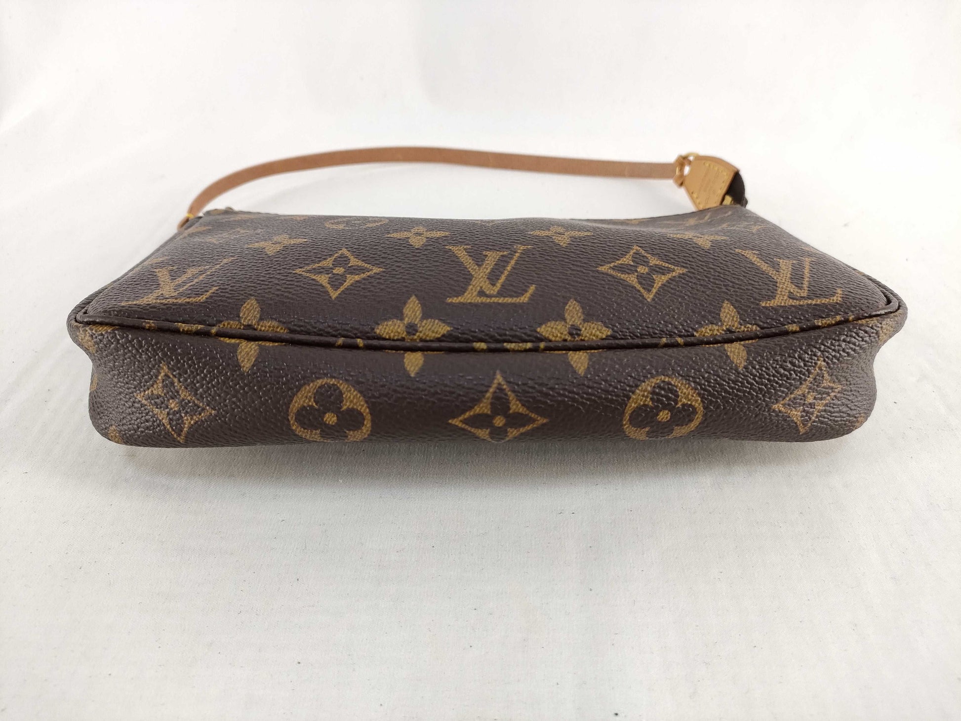 LOUIS VUITTON Monogram Accessoir Monogram AR0978 Pouch