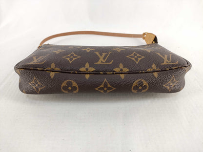 LOUIS VUITTON Monogram Accessoir Monogram AR0978 Pouch