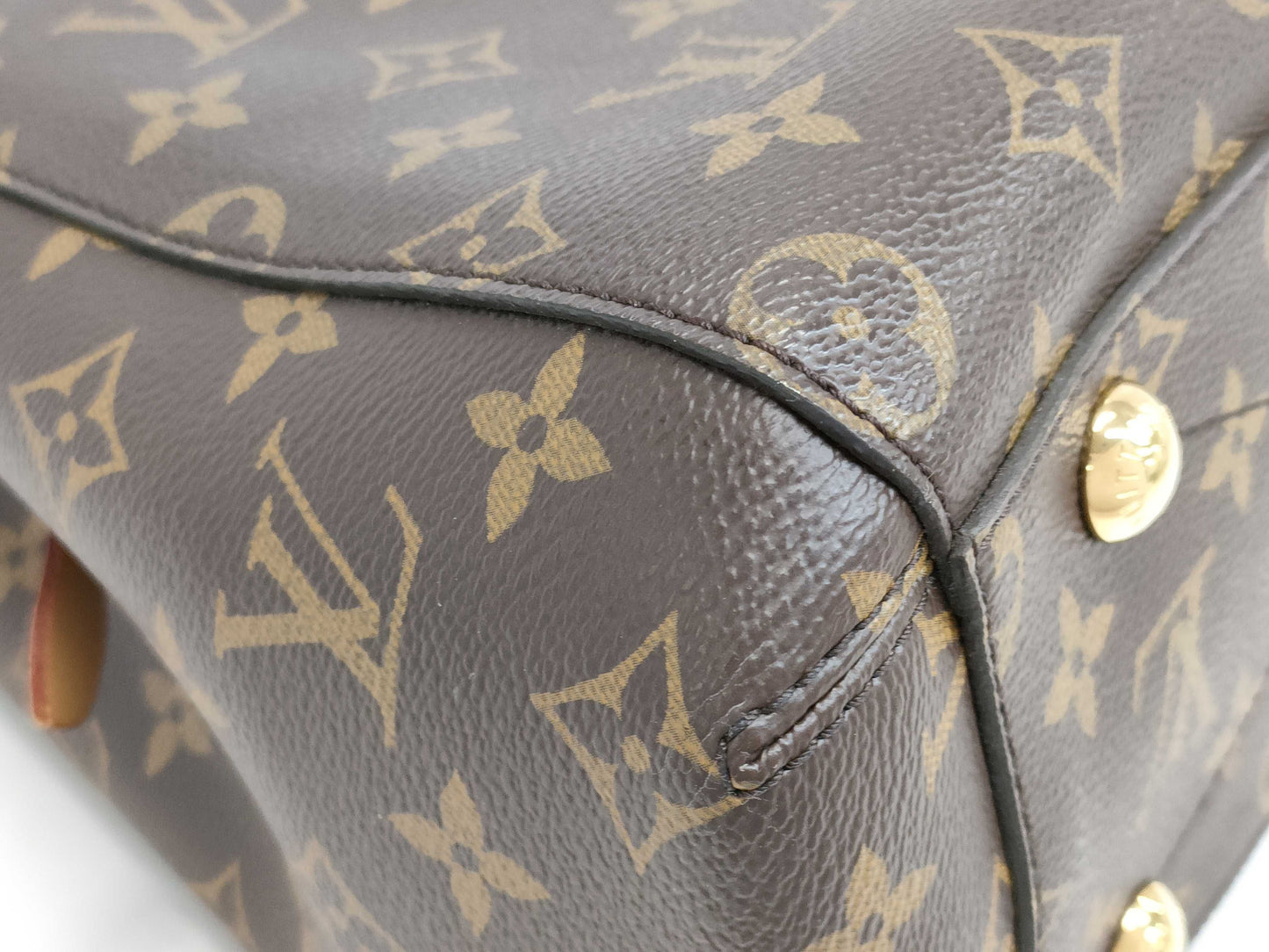 LOUIS VUITTON Louis Vuitton Monogram Montaigne Handbag