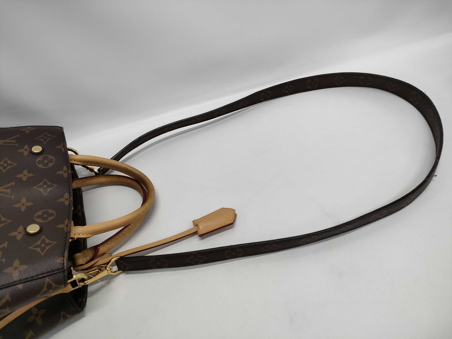 LOUIS VUITTON Louis Vuitton Monogram Montaigne Handbag