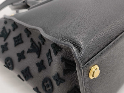 LOUIS VUITTON Louis Vuitton On My Sight MM Handbag Handbag