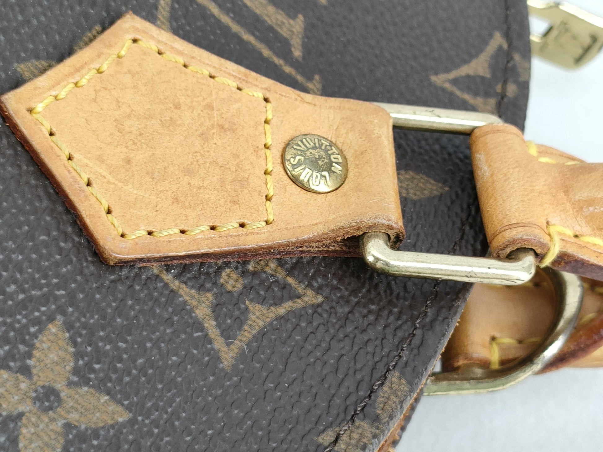 LOUIS VUITTON Monogram LOUIS VUITTON Ellipse MM M51126 Handbag