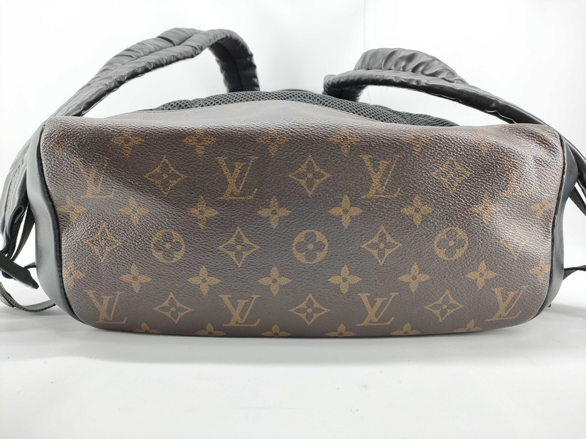 LOUIS VUITTON Monogram LOUIS VUITTON MacArthur Dean Backpack M45335 Rucksack