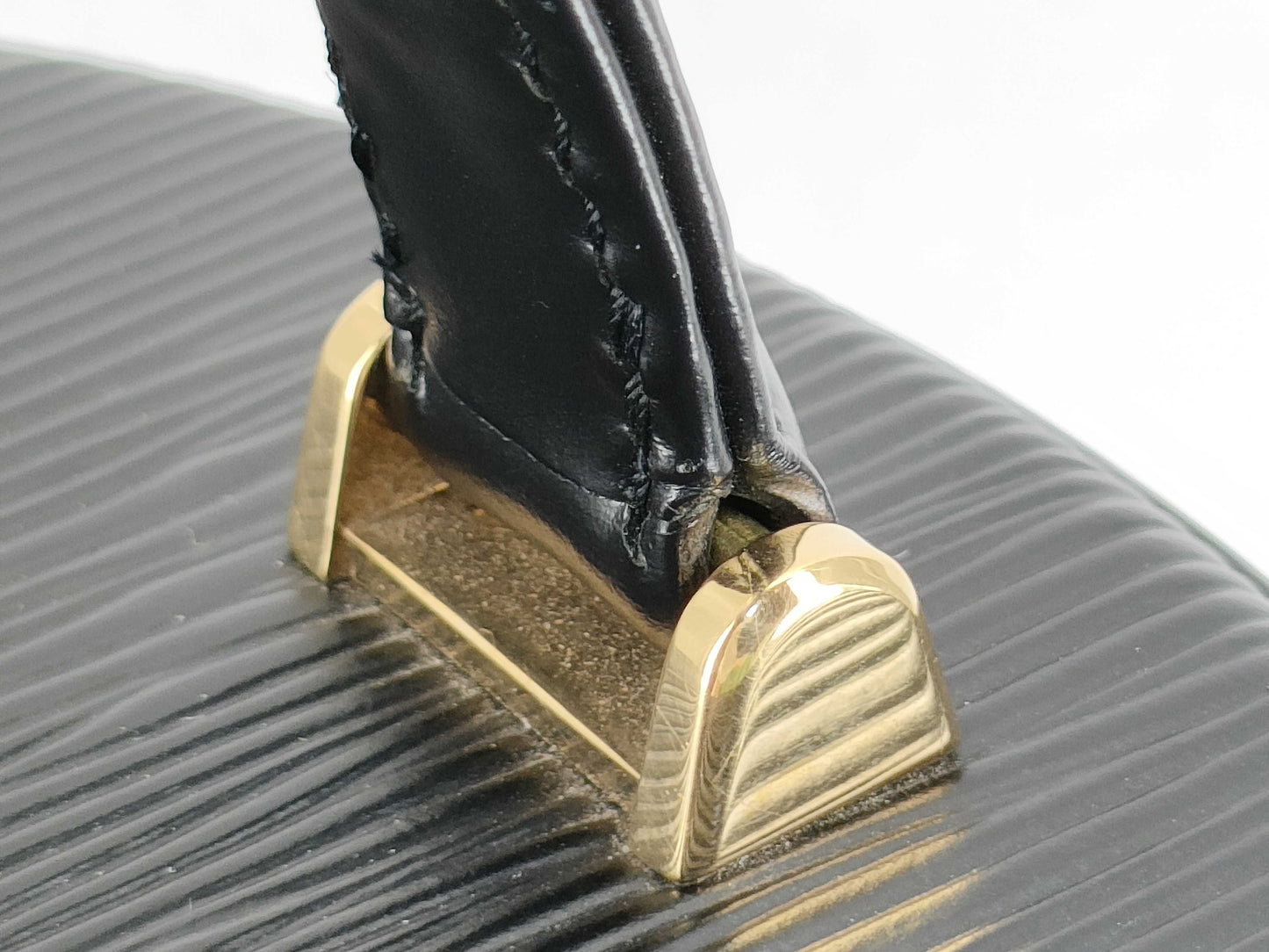 LOUIS VUITTON Epi LOUIS VUITTON Cannes M48032 Handbag