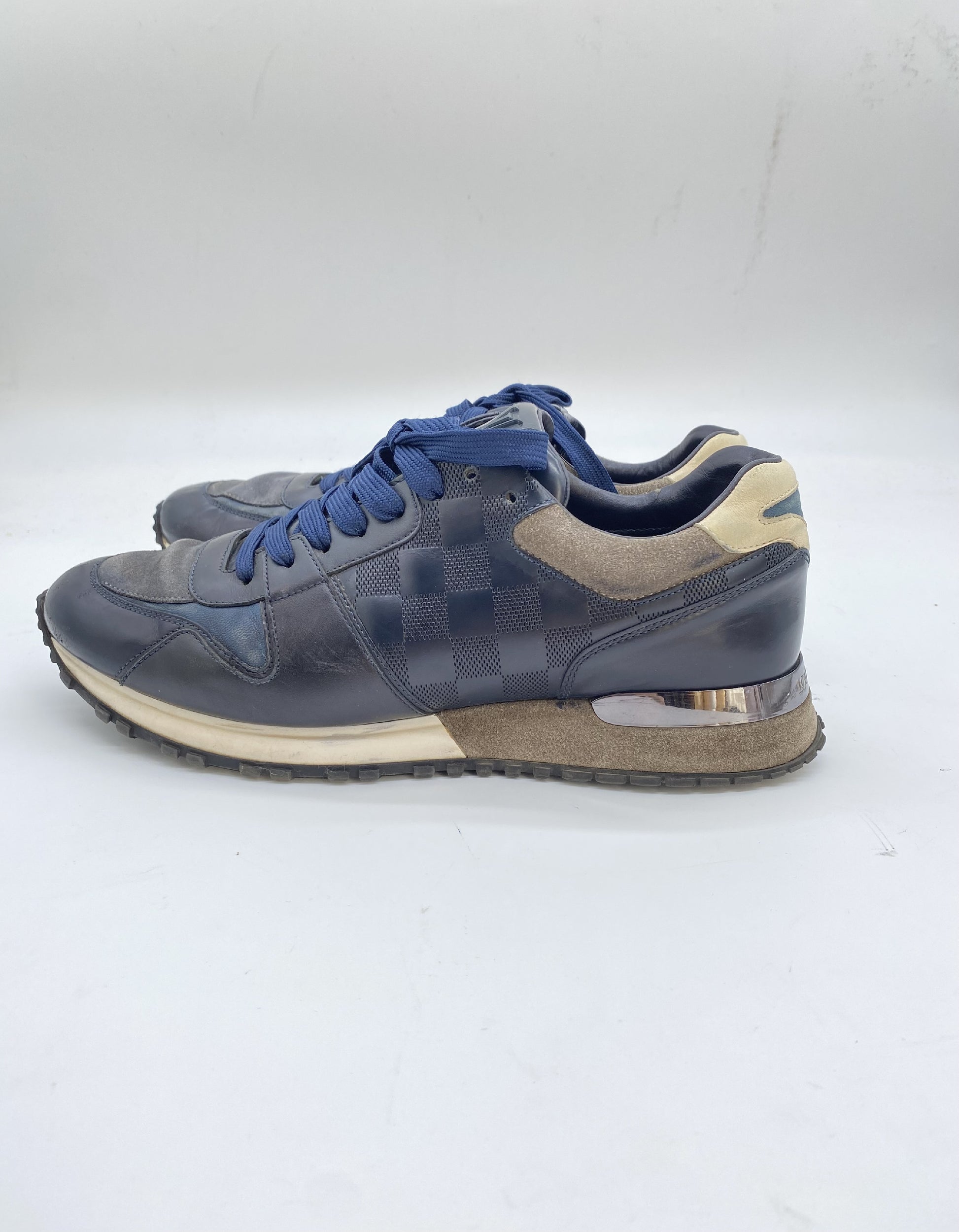 LOUIS VUITTON Damier Runway Line 6 1/2 Sneakers