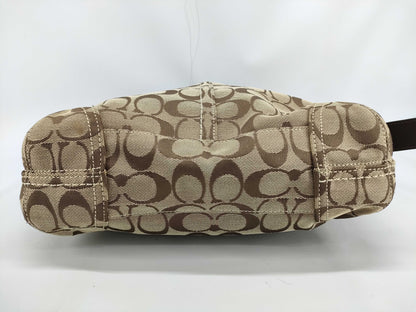 COACH Signature ◎. Shoulder Bag