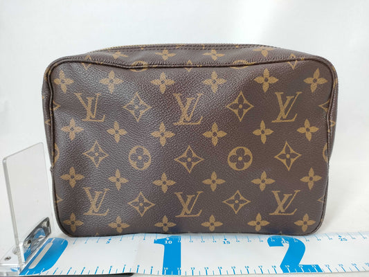 LOUIS VUITTON Monogram LV Pouch Large Pouch