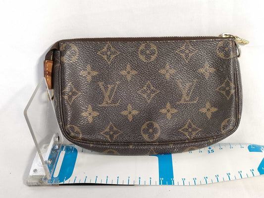 LOUIS VUITTON Monogram LV Small Pouch