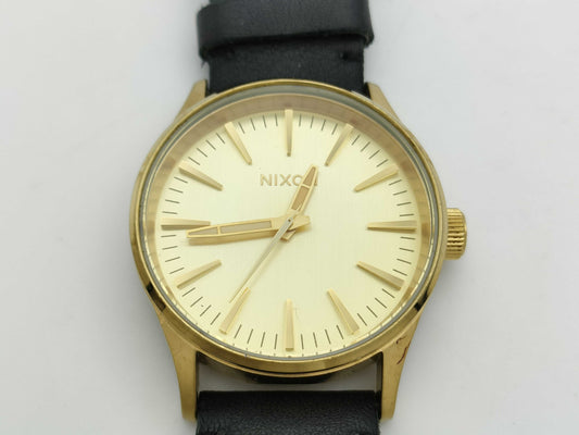 NIXON NIXON SENTRY 38 15E Quartz Immovable Men's Watch