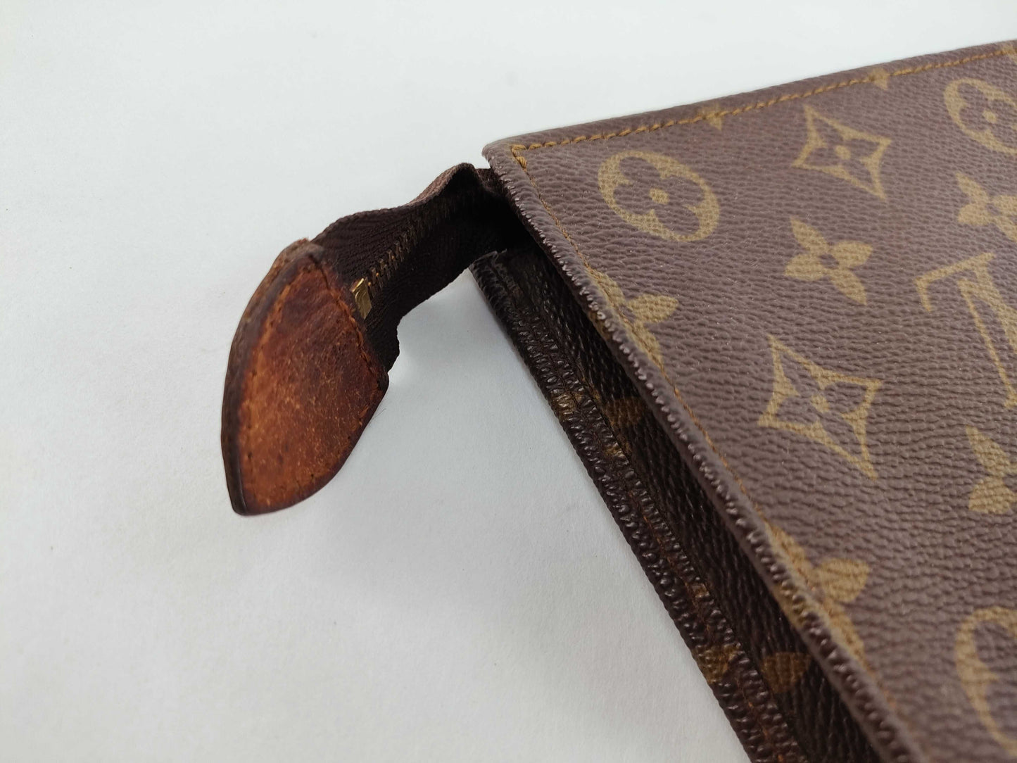LOUIS VUITTON Monogram Poche Toilette Monogram Pouch