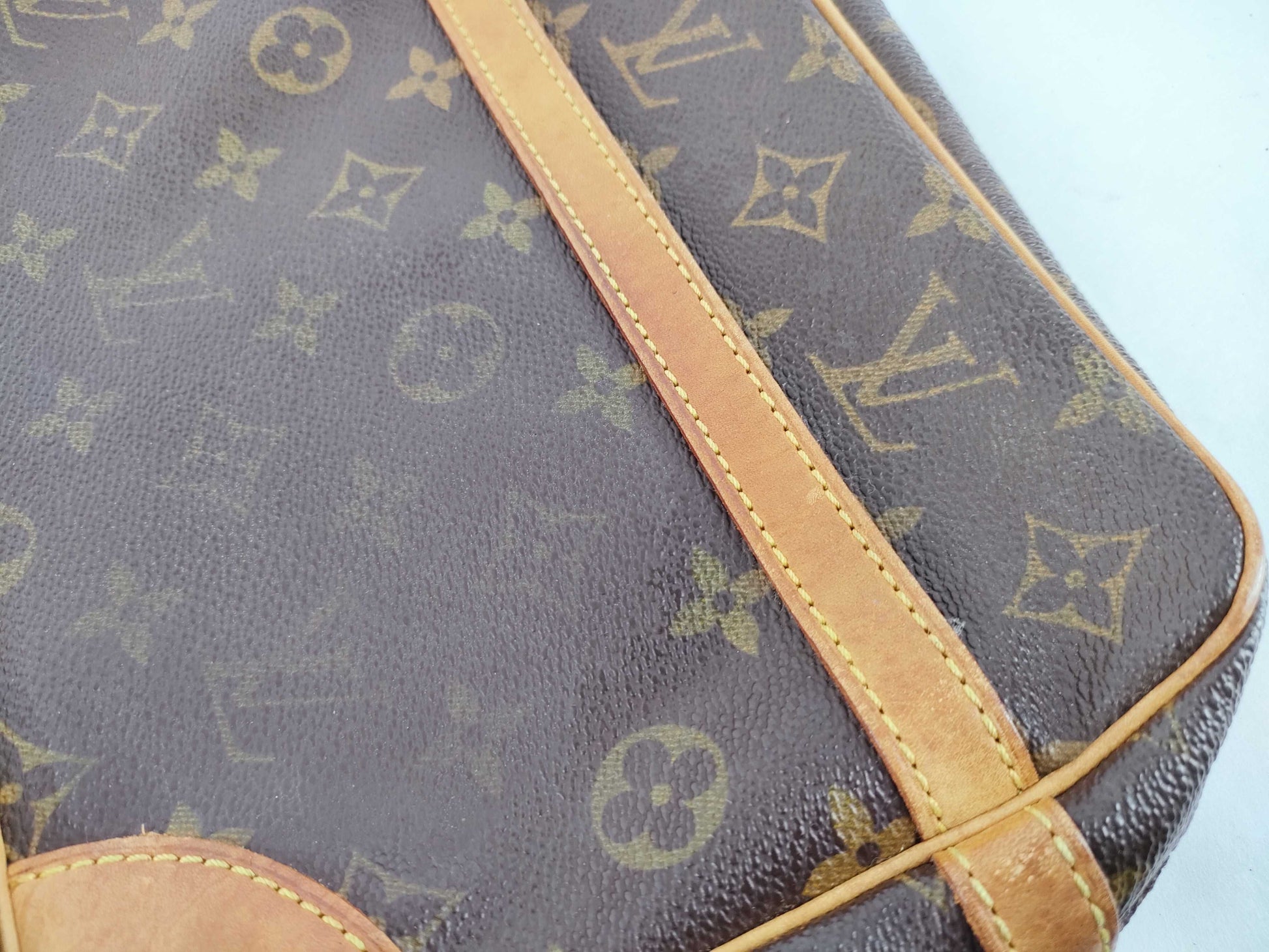LOUIS VUITTON Monogram LV Compiègne 28 M51845 Monogram Shoulder Bag