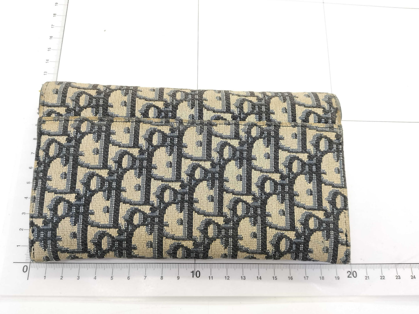 Dior Lady Dior Dior Chain Shoulder Bag Missing Chain Bag