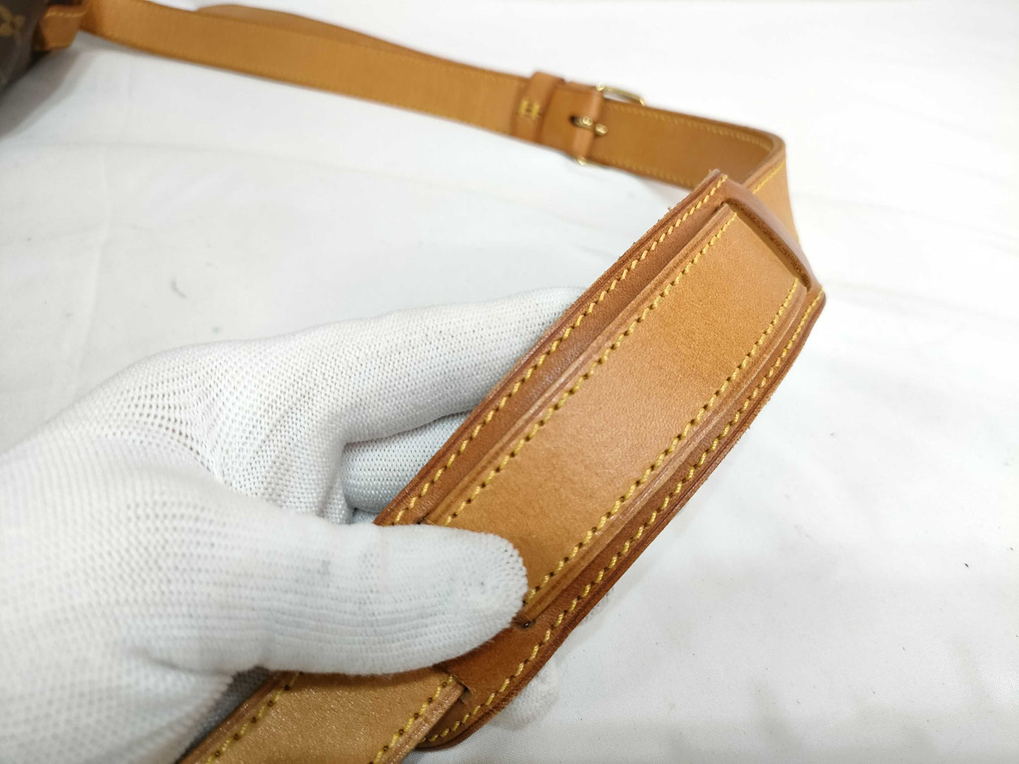 LOUIS VUITTON Monogram LOUIS VUITTON Monogram M42254 Saumur 35 Shoulder Bag Shoulder Bag