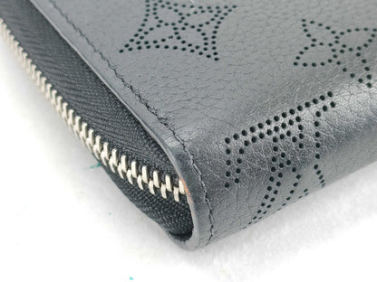 LOUIS VUITTON Mahina Zippy Wallet M61867 Wallet