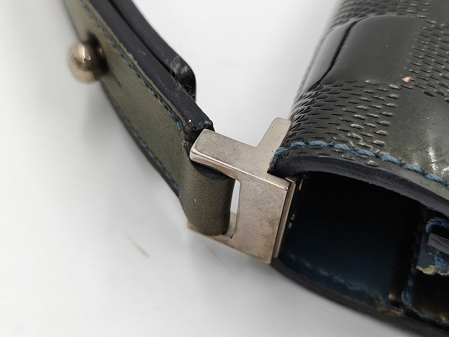 LOUIS VUITTON Verni Verni Cabaret Shoulder Bag