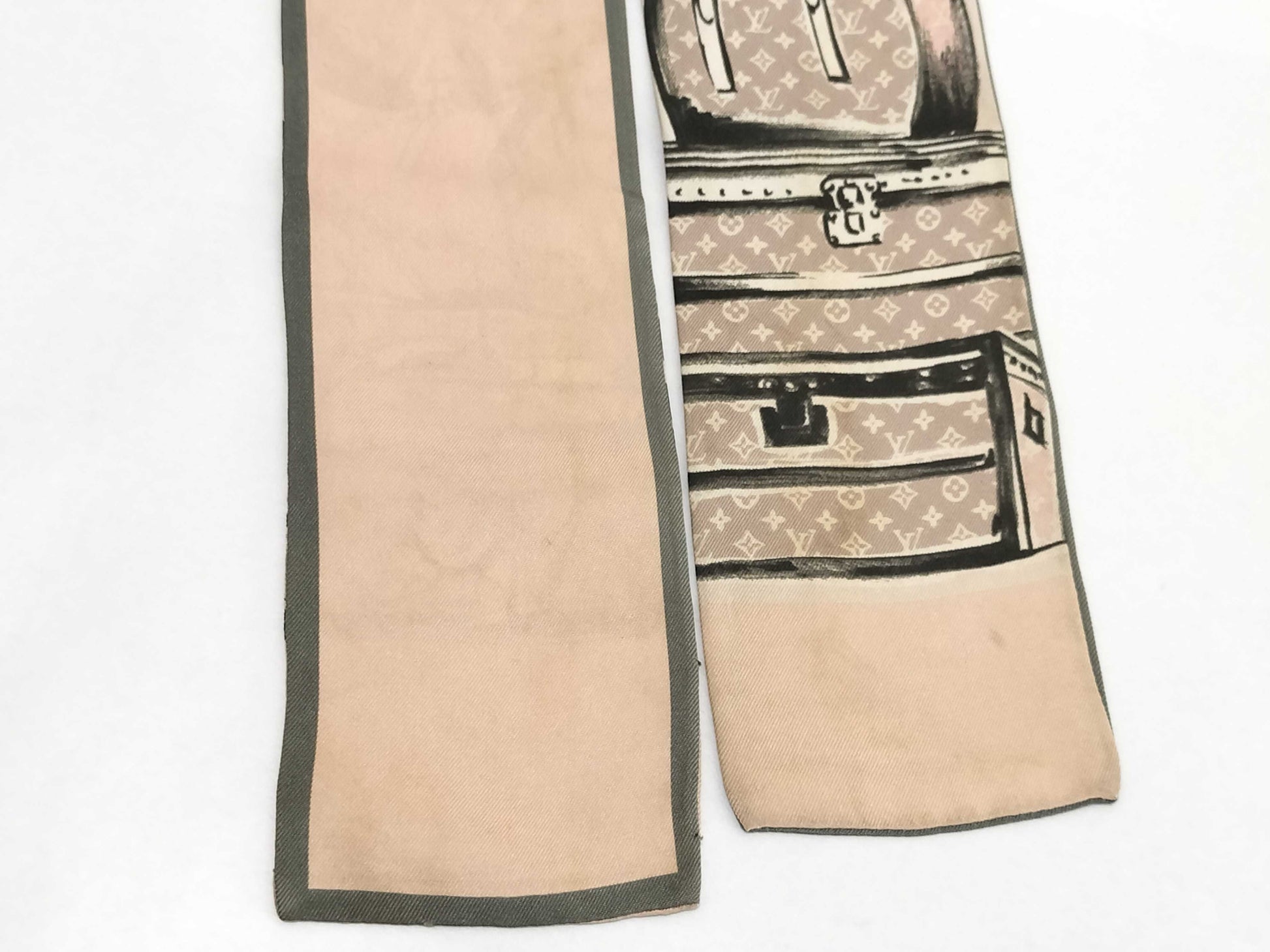 LOUIS VUITTON Vuitton Bandeau Trunk M73965 Monogram Confidential Twiley Scarf Scarf