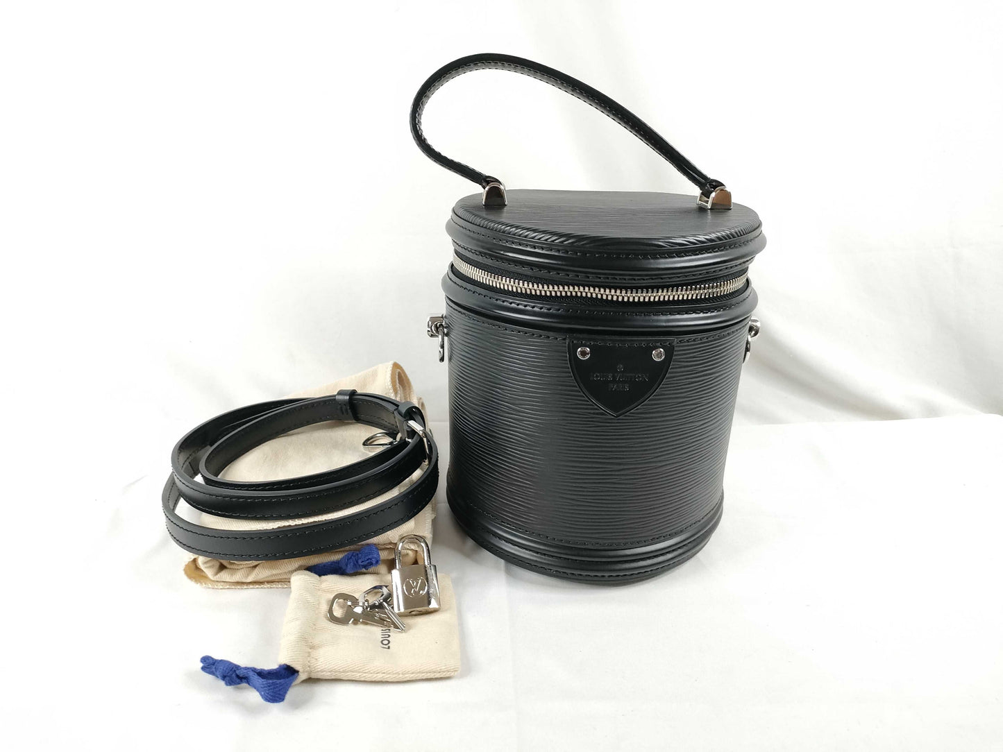 LOUIS VUITTON Epi Cannes 2-way Shoulder Bag/Handbag Leather Black M52226/IC Chip Shoulder Bag