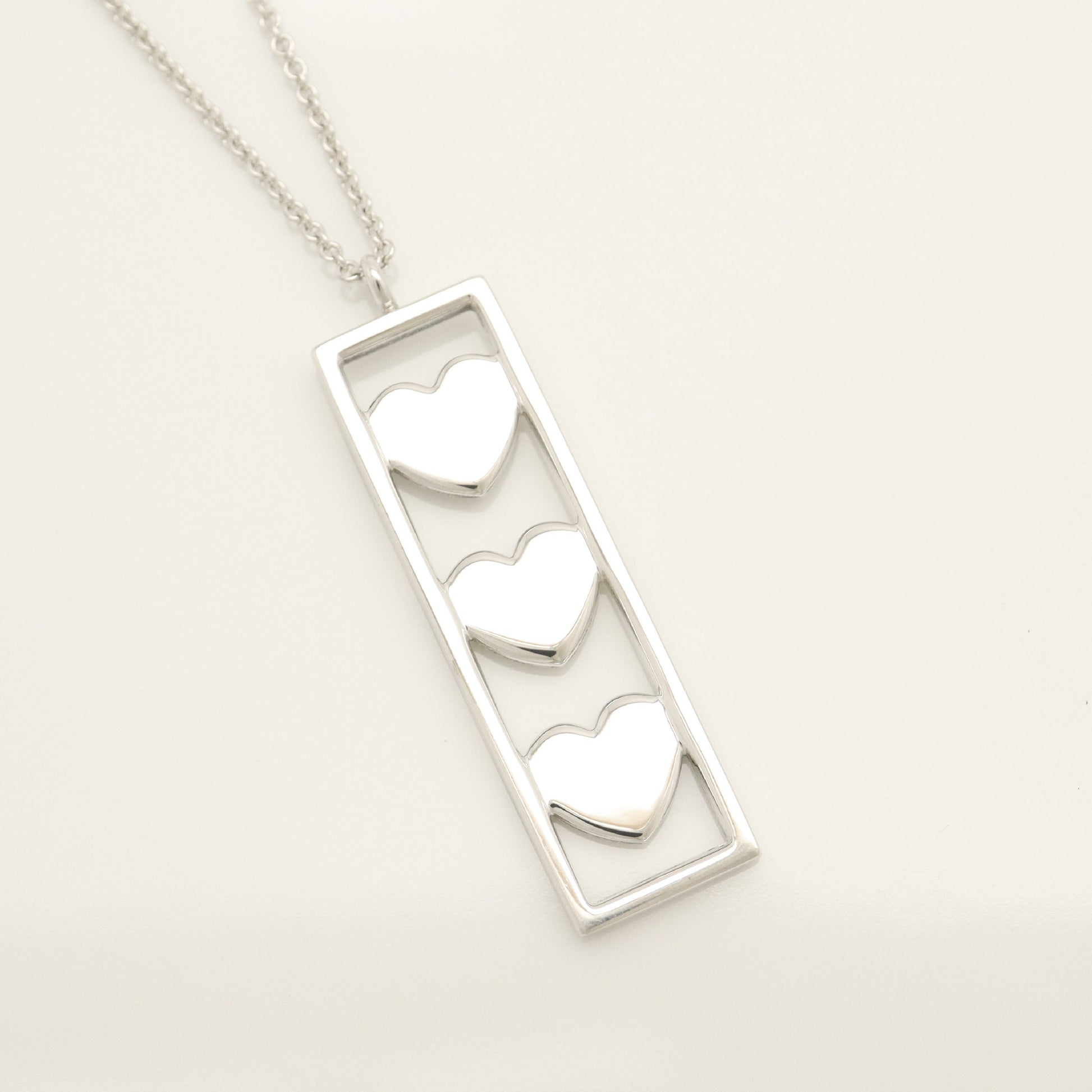 Tiffany&Co. Tiffany&Co. Tiffany&Co. Triple Heart Plate Necklace Pendant Silver925 SV925 Weight 9.26g Necklace