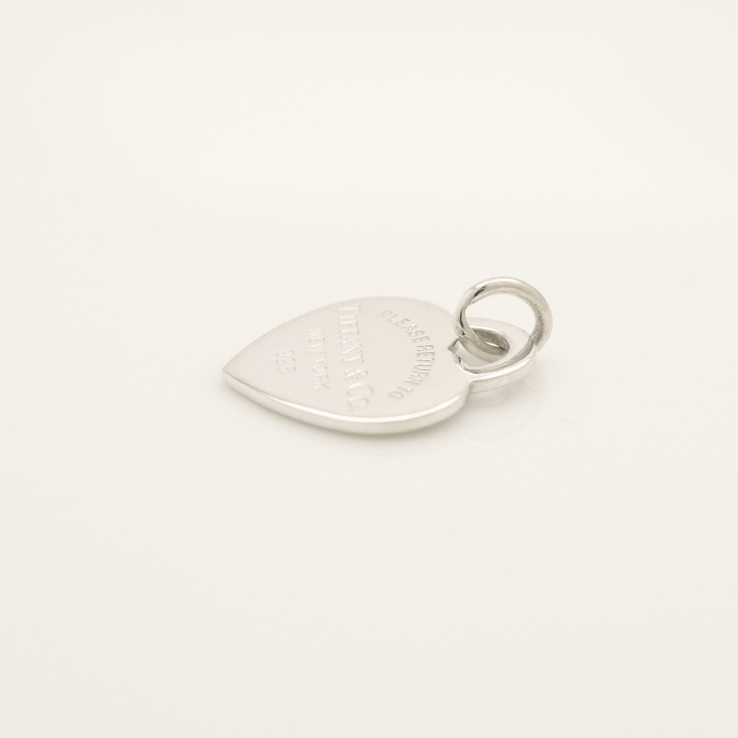 Tiffany&Co. Tiffany&Co. Tiffany&Co. Tiffany&Co. Return to Tiffany Heart Tag Charm Silver925 SV925 Weight 2.35g Pendant Top