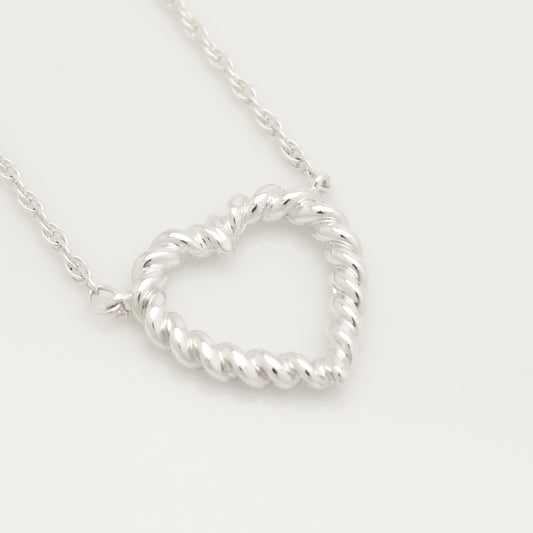 Tiffany&Co. Tiffany&Co. TIFFANY&Co. Twisted Heart Necklace Silver 925 SV925 Weight 7.00g Necklace