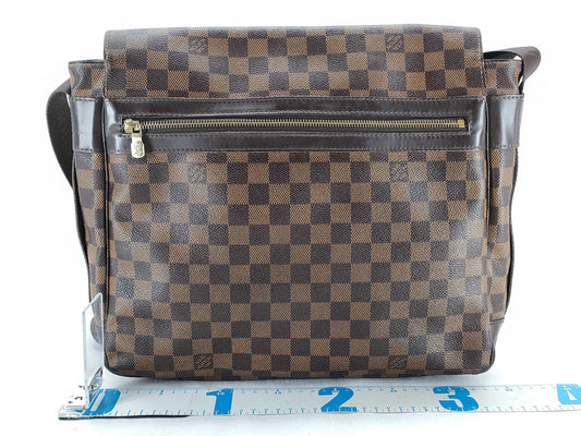 LOUIS VUITTON Damier Bastille Shoulder Bag