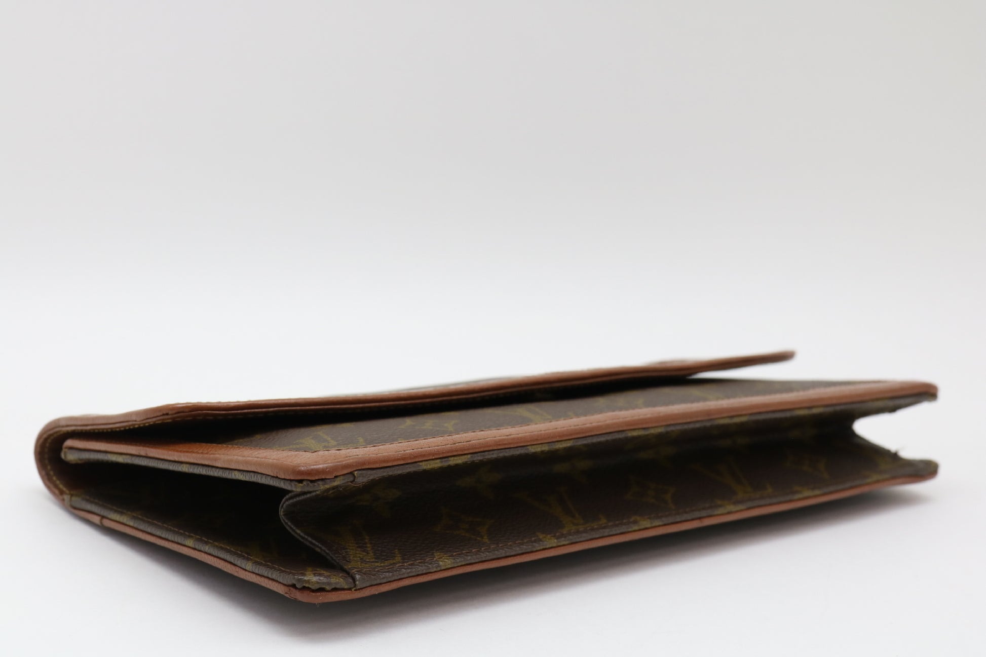 LOUIS VUITTON Monogram Pochette Dame Clutch Bag