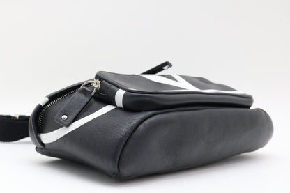 VALENTINO V logo waist bag