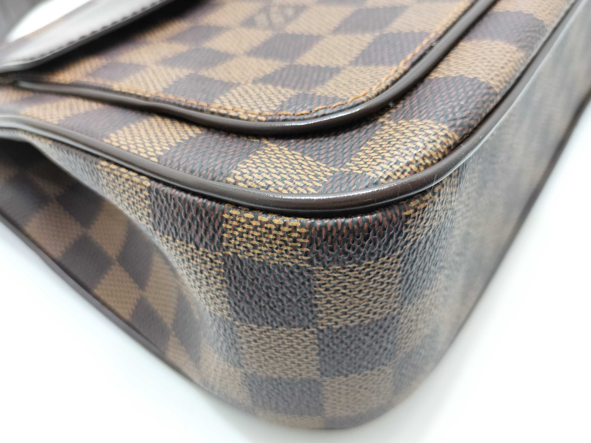 LOUIS VUITTON Damier Louis Vuitton Damier Overne Bag