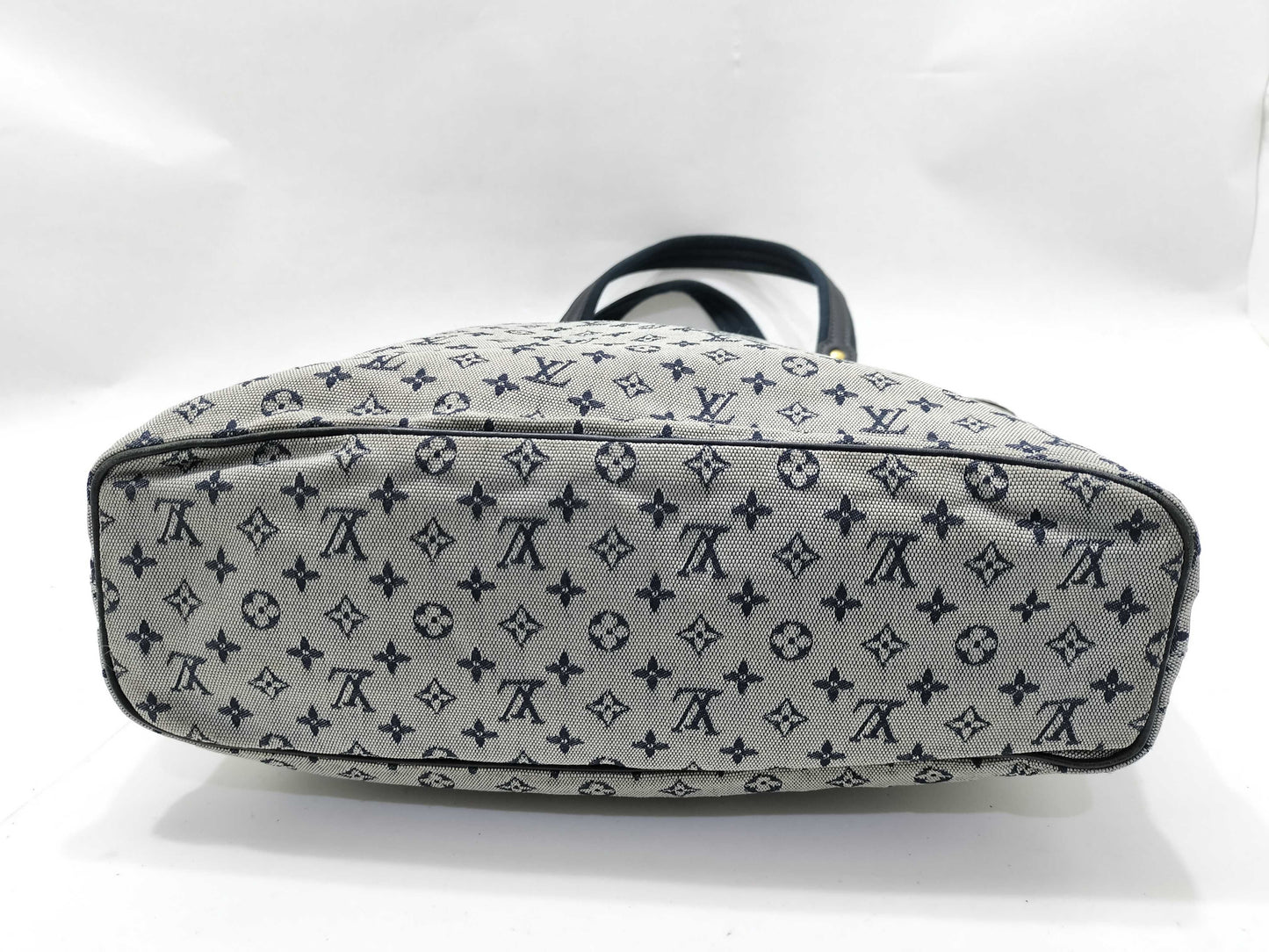 LOUIS VUITTON Monogram Louis Vuitton Monogram Mini Lucille GM M92675 Tote Bag