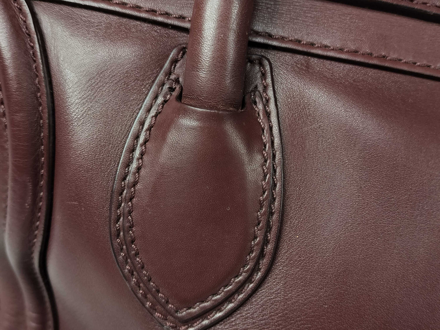 CELINE Luggage Bordeaux Handbag