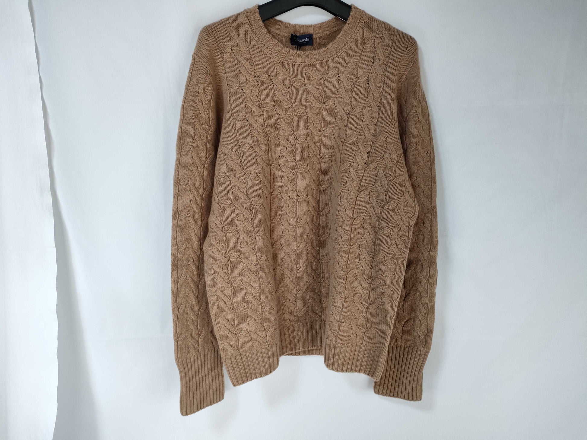 Dolmore knit top with tag