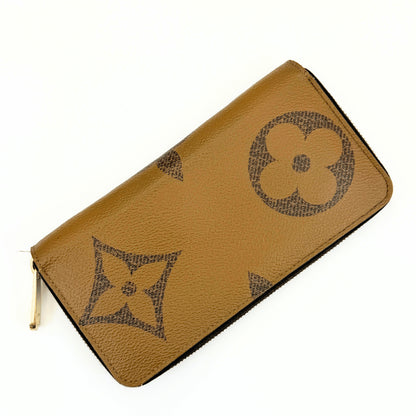 LOUIS VUITTON Monogram Giant Reverse Zippy Wallet M69353 Wallet with Box and Dust Bag