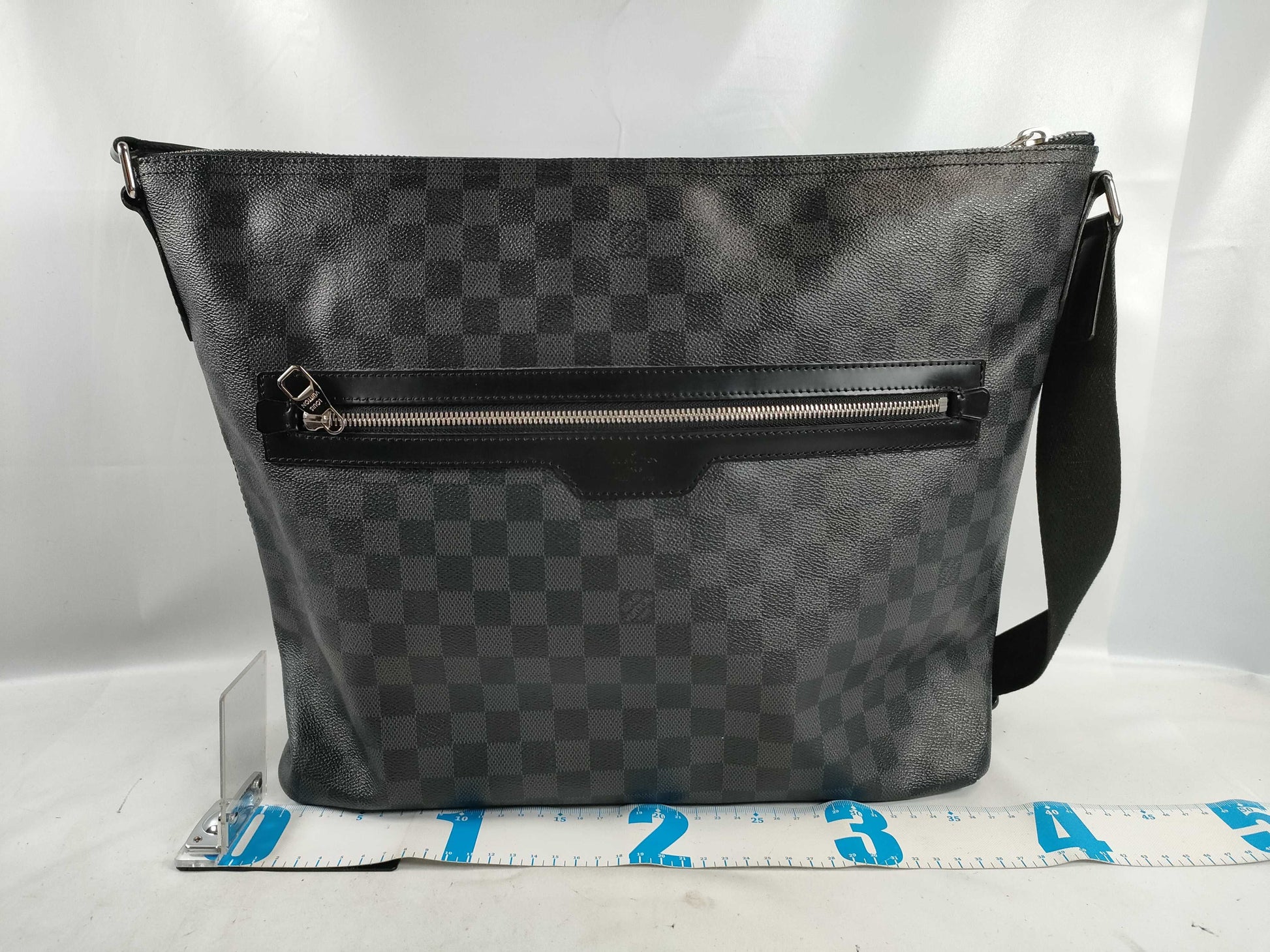 LOUIS VUITTON Damier Graphite Louis Vuitton Mick GM N41105 Shoulder Bag