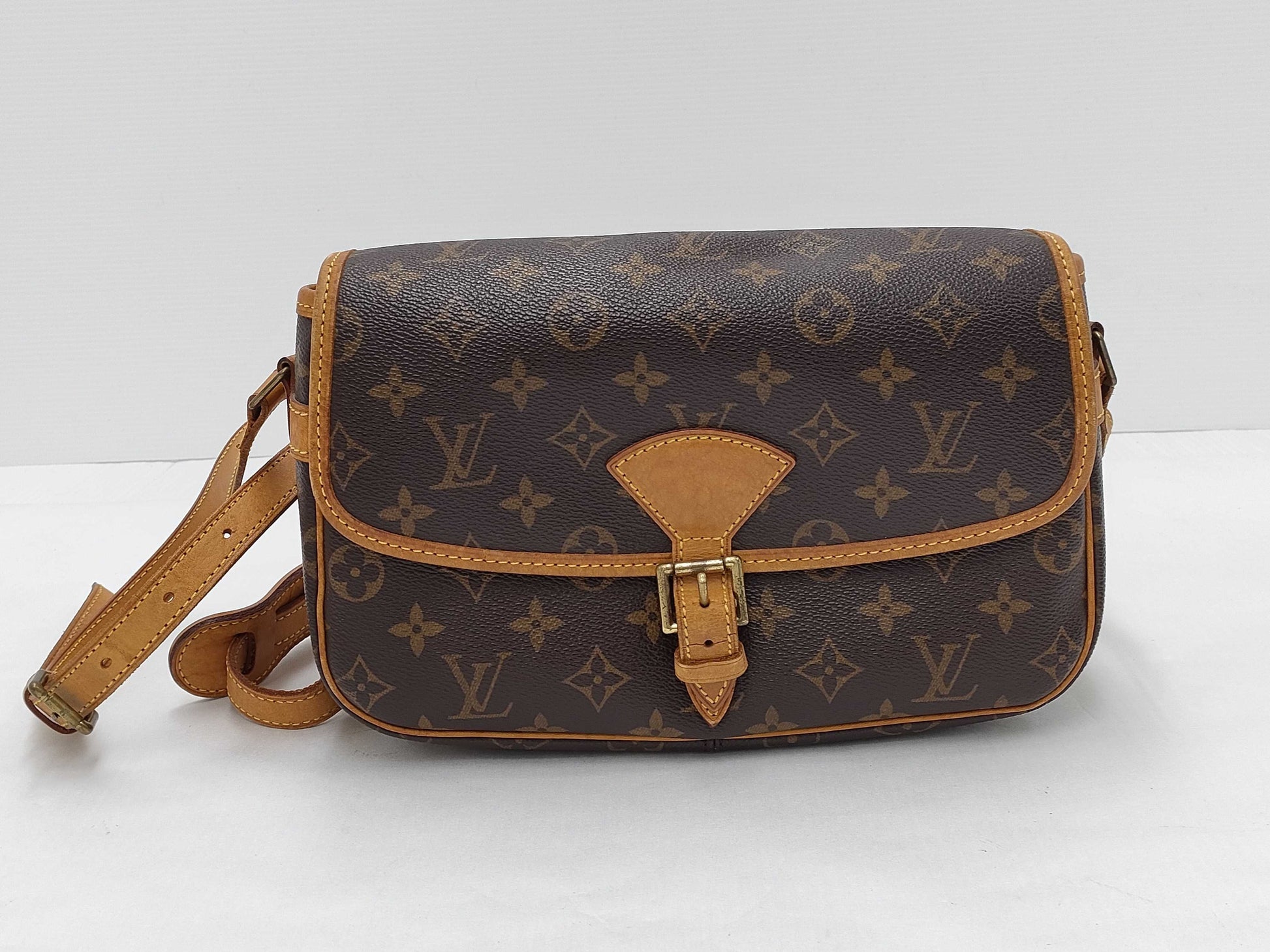 LOUIS VUITTON Monogram LV Shoulder Bag Sologne M42250 Monogram Shoulder Bag