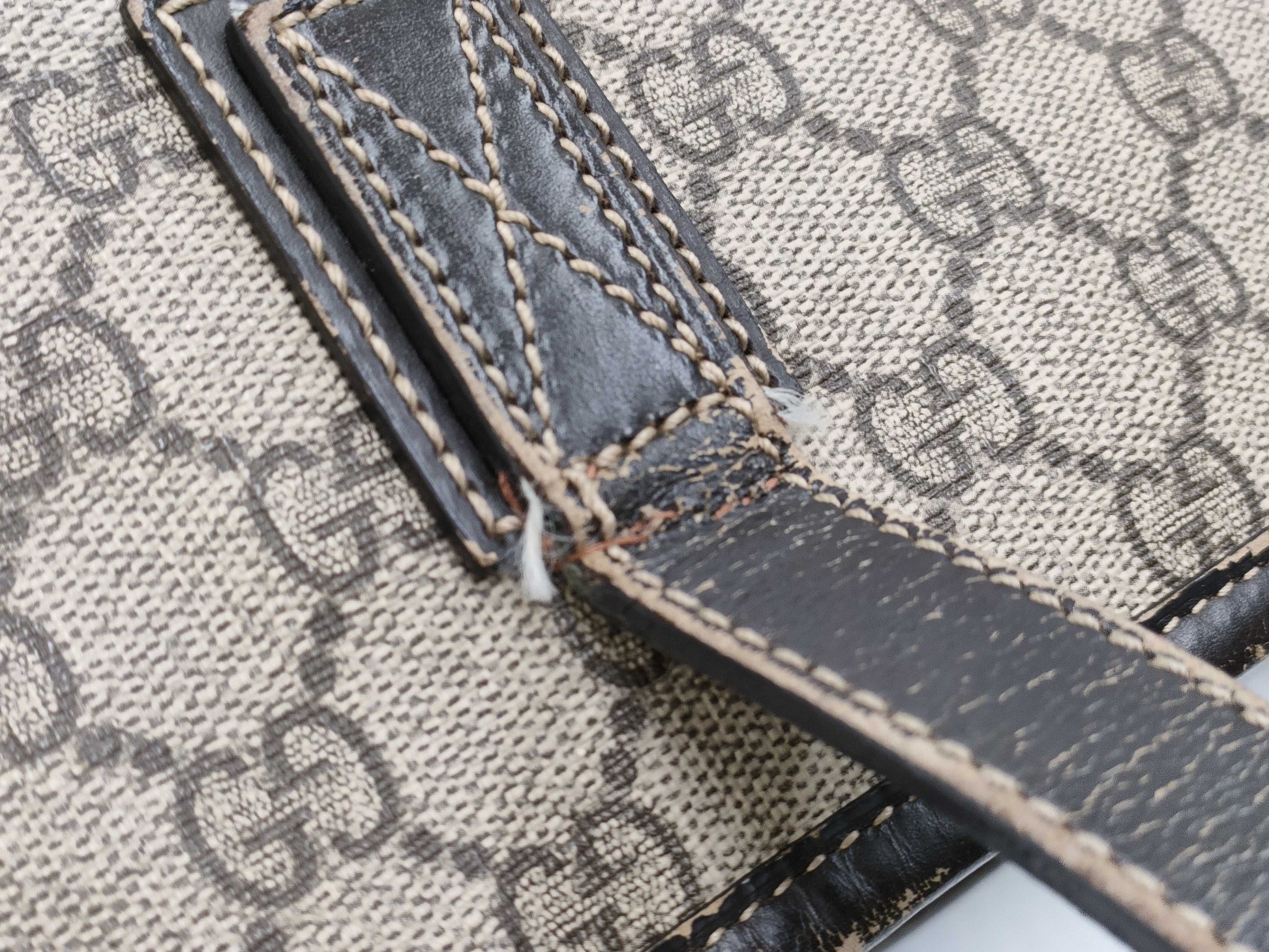 GUCCI GG Supreme Tote Bag