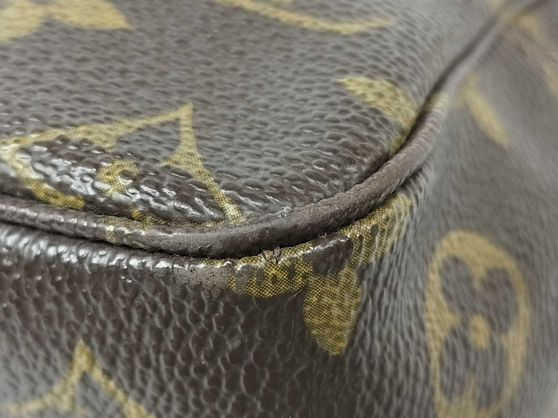 LOUIS VUITTON Monogram True Toilet 28 M47522 Clutch Bag