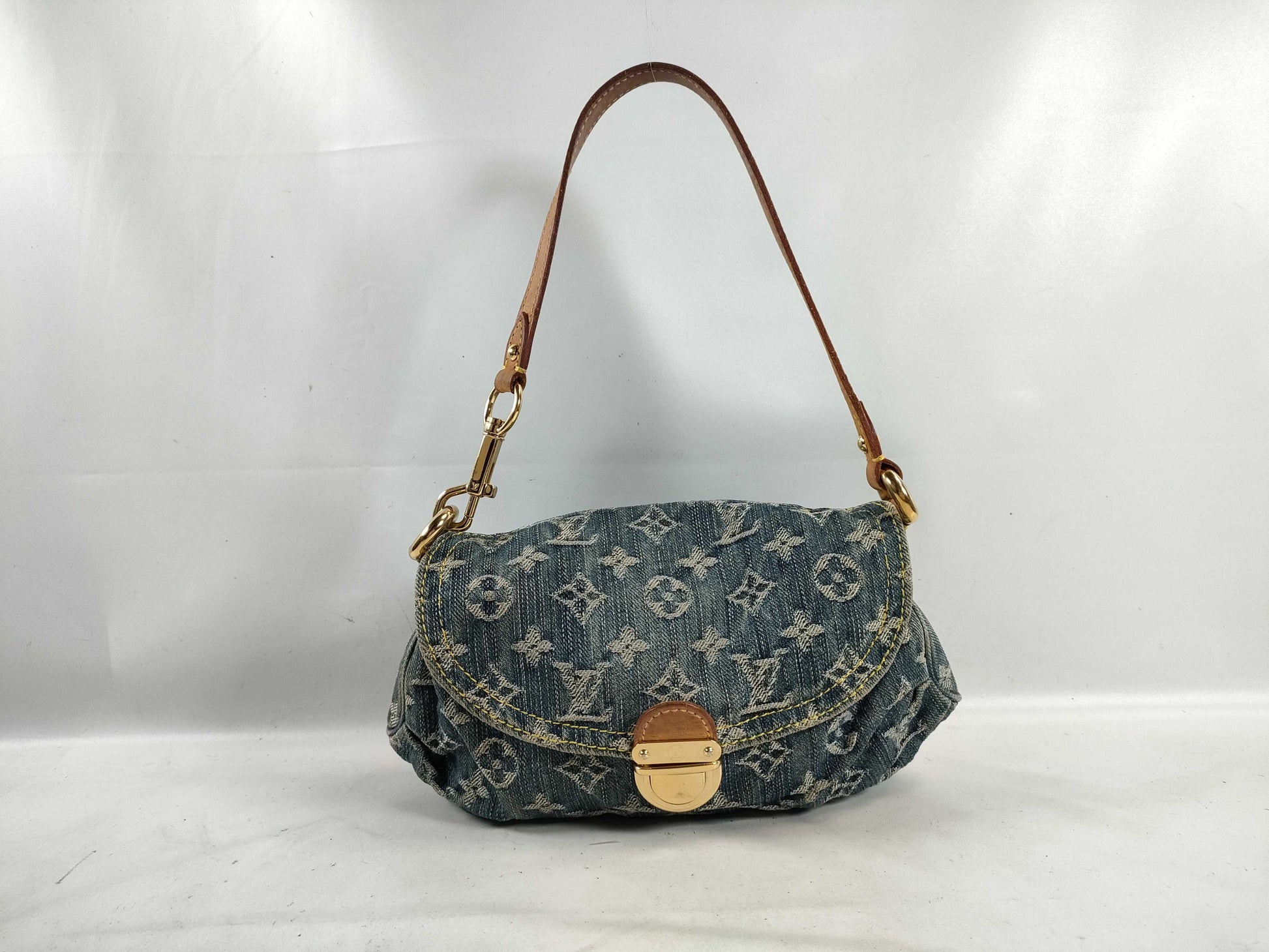 LOUIS VUITTON Monogram Denim Louis Vuitton Mini Pretty M95020 Denim Shoulder Bag