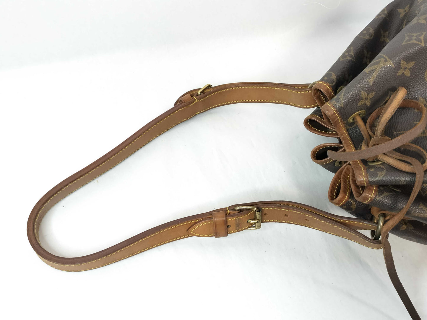 LOUIS VUITTON Monogram LV Noe M42224 Shoulder Bag