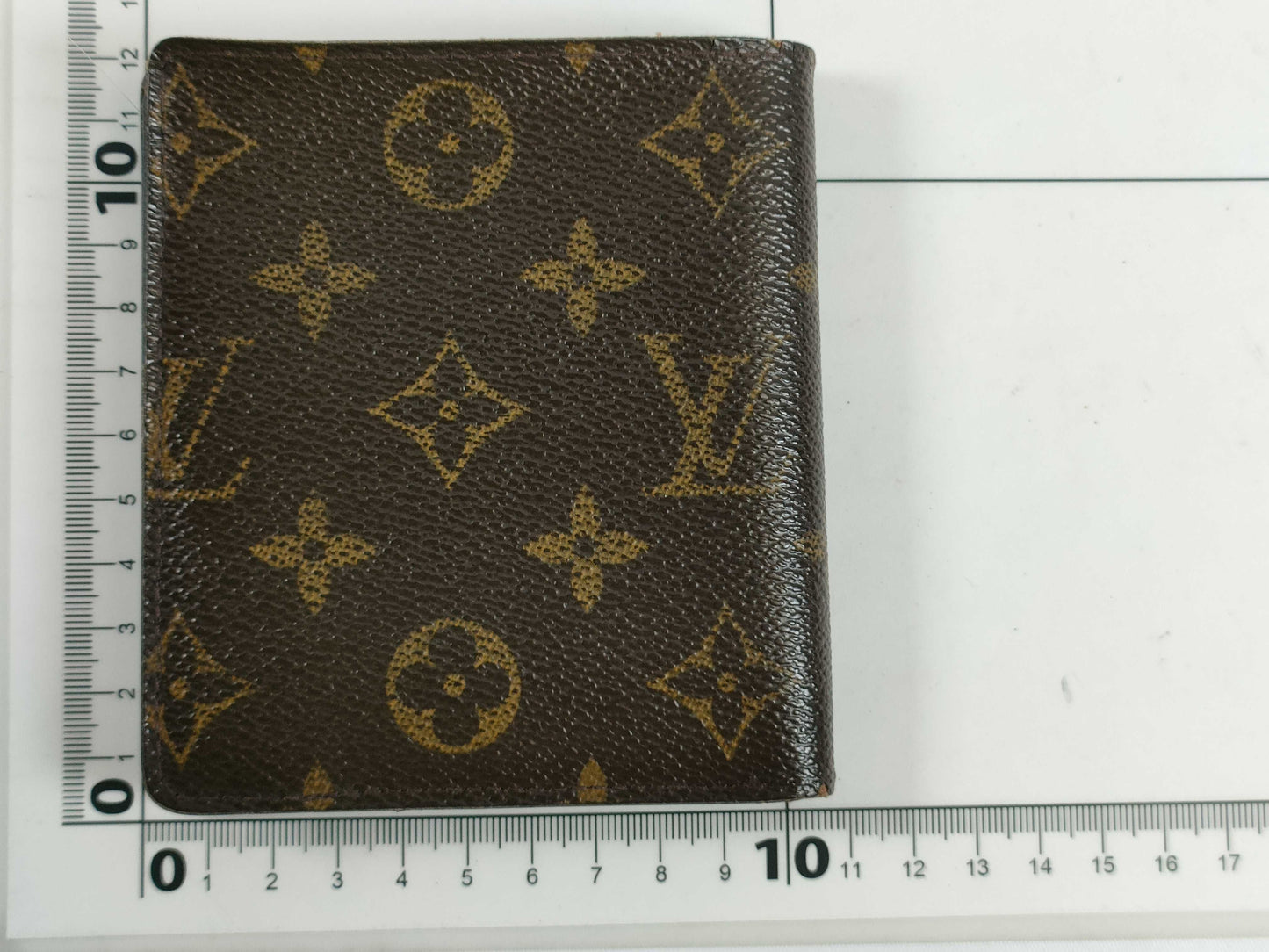 LOUIS VUITTON Monogram Wallet
