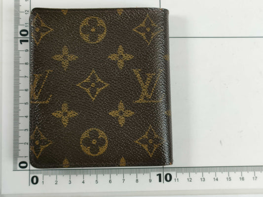 LOUIS VUITTON Monogram Wallet