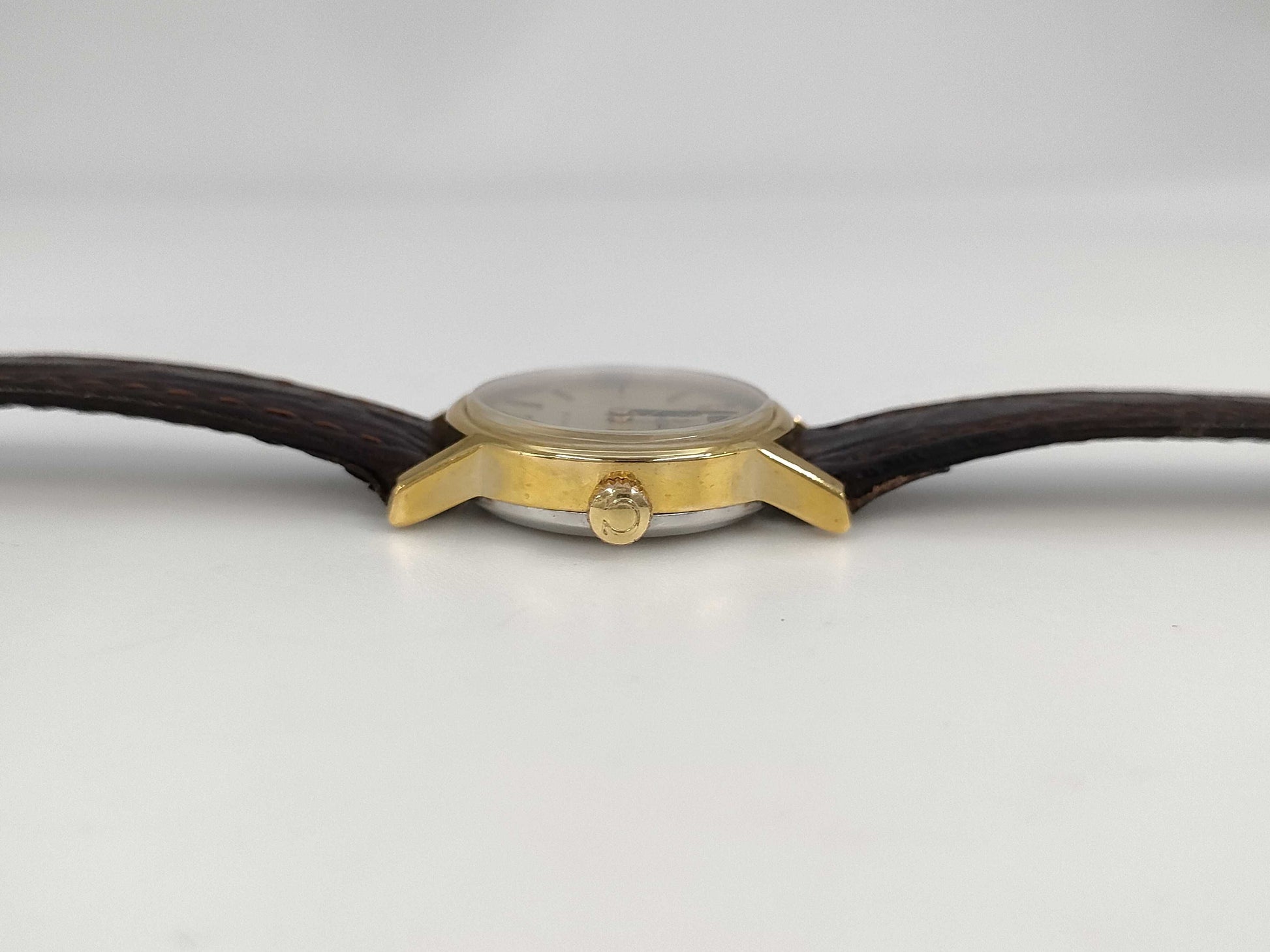 OMEGA Hand-wound Women's Watch